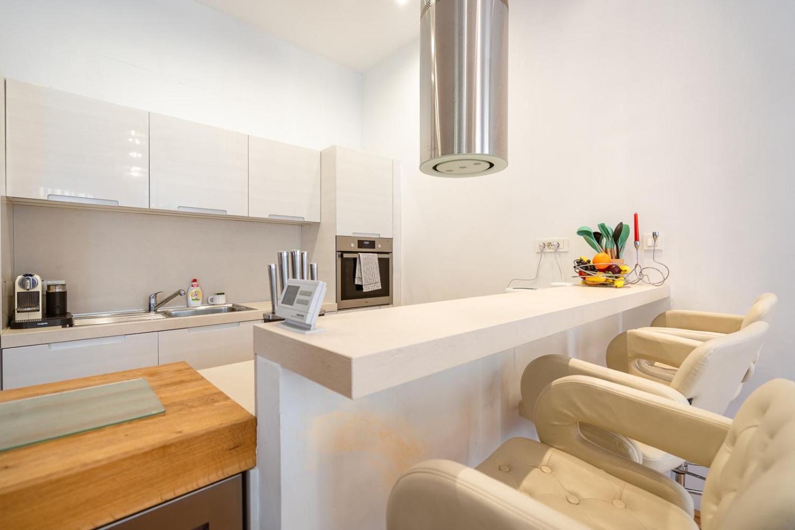 Garys Bright And Spacious Two Bedroom Flat Near Danube Budapest Eksteriør billede